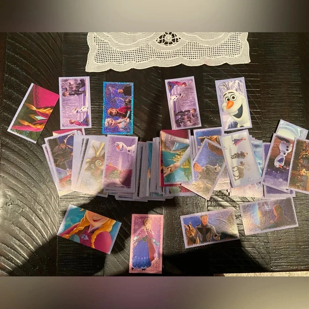 Over 200 FROZEN stickers❄️⛄️